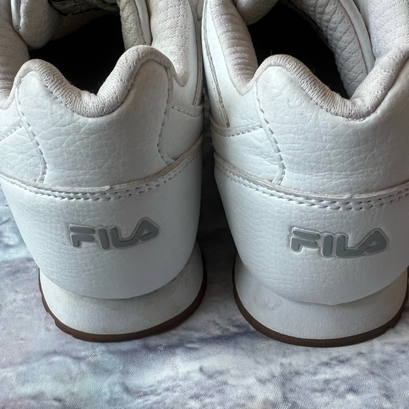 Fila Womens Classico 18 5CM00152-156 White Casual Shoes Sneakers Size 6 unisex - Picture 6 of 11
